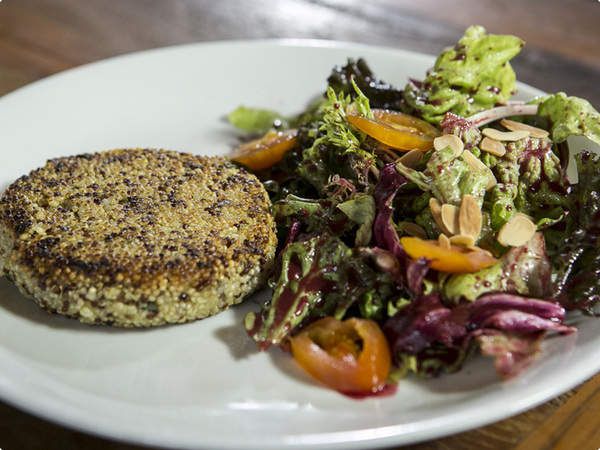 [FOTO] Hambúrguer de Quinoa do Gianecchini